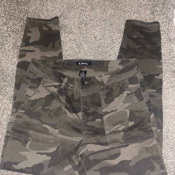 d. jeans Camouflage Patterned Pants - Picture 1 of 2